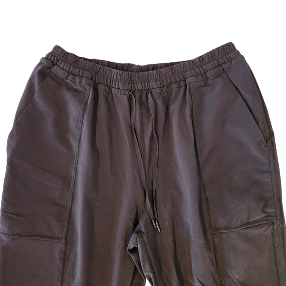 Lululemon Lightweight Capri Jogger Pants - Black - Picture 3 of 7